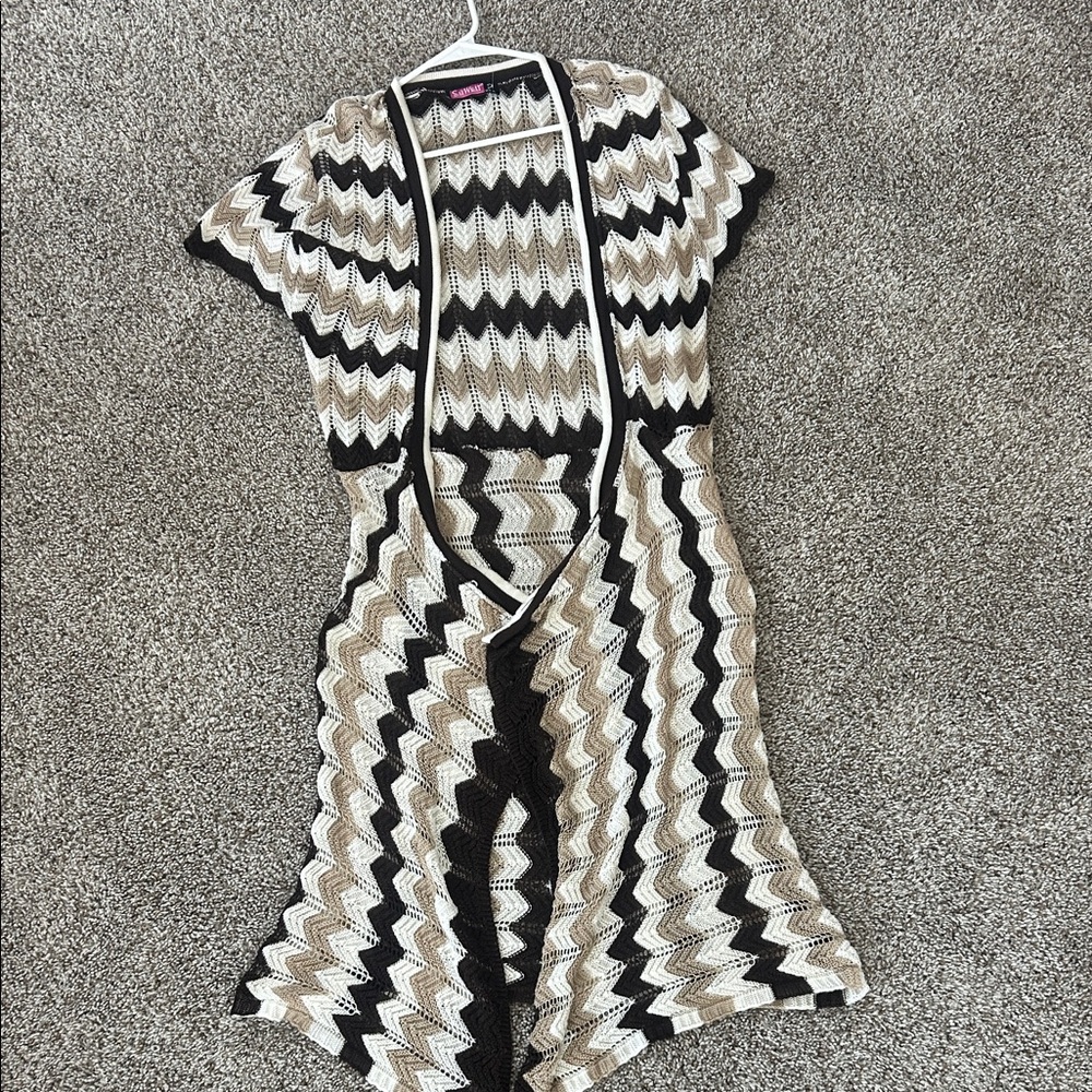70s Vintage Black and Cream High Low Cardigan